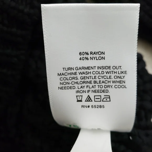 NEW Express Ribbed Scoop Neck Long Sleeve Sweater in Black - Picture 10 of 11